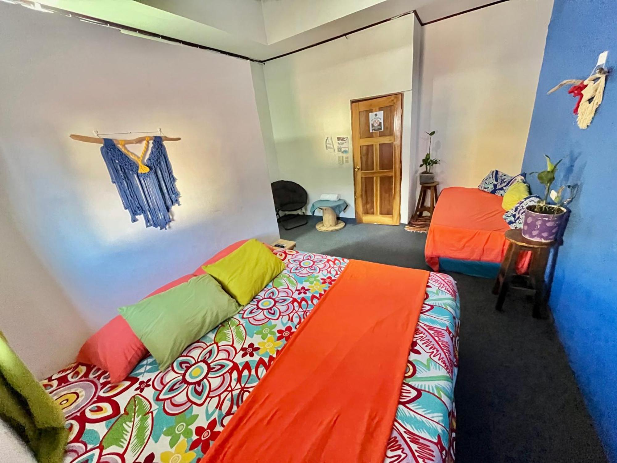 Passifloras Hostel Quepos Ngoại thất bức ảnh
