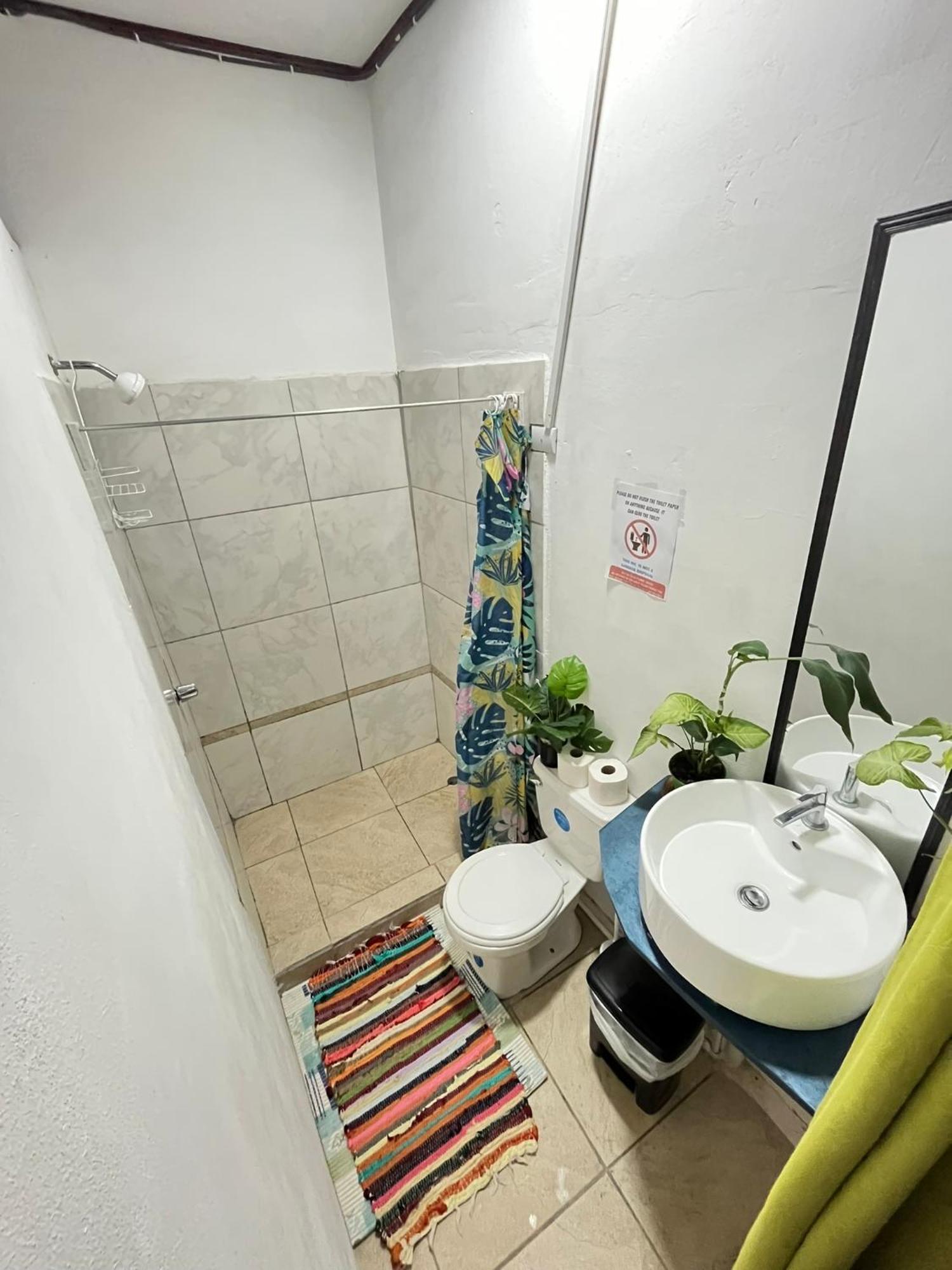 Passifloras Hostel Quepos Ngoại thất bức ảnh