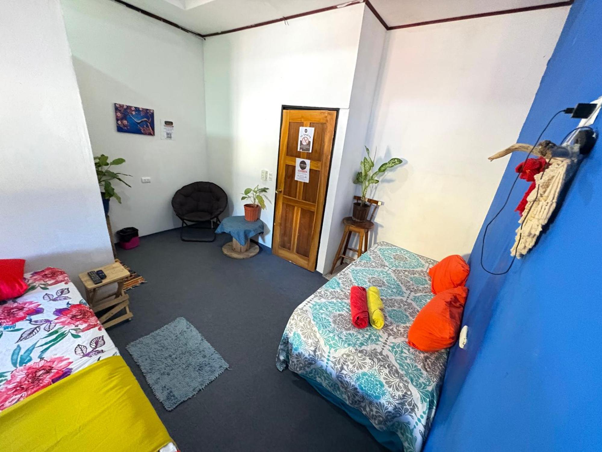 Passifloras Hostel Quepos Ngoại thất bức ảnh