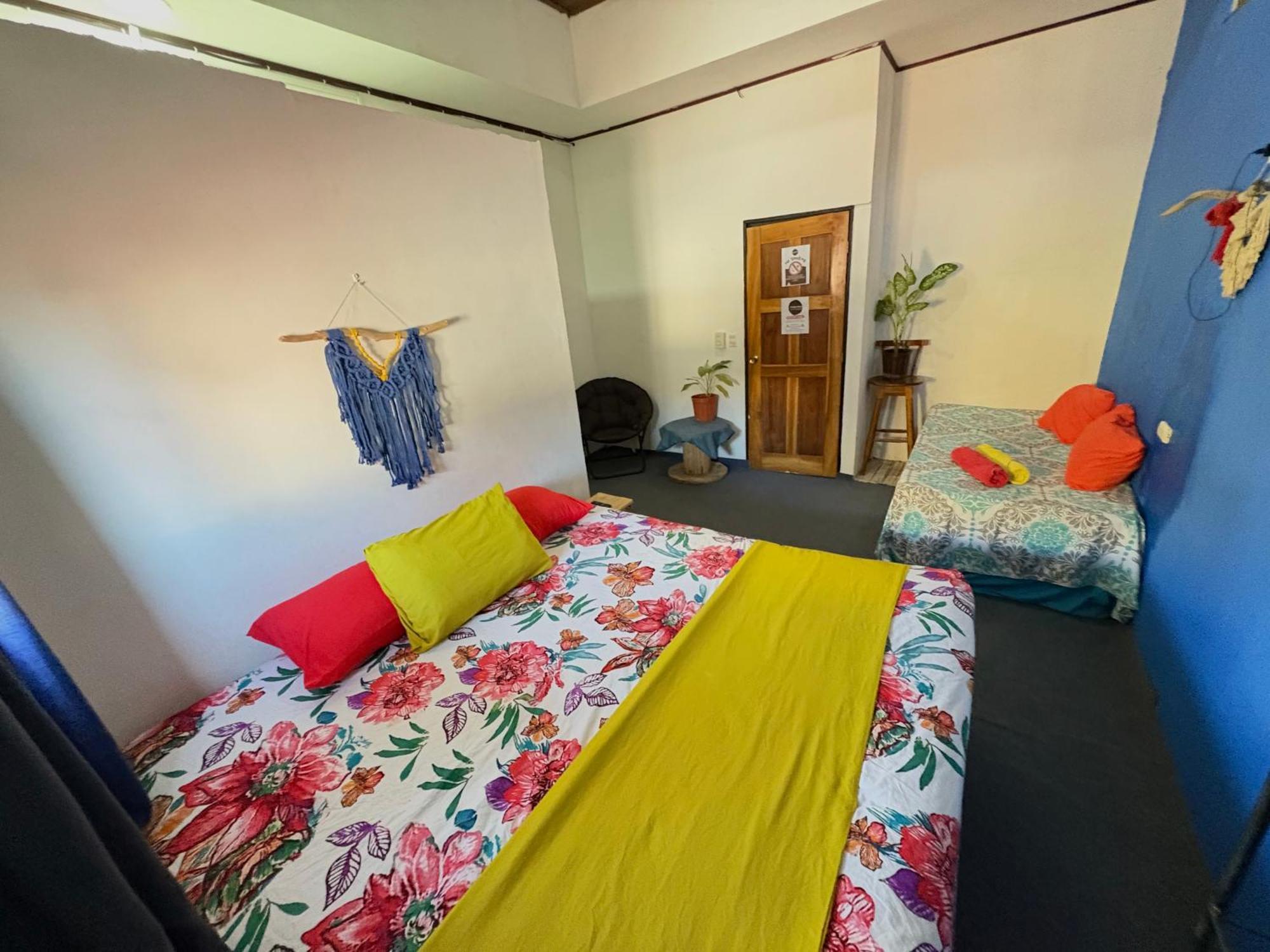 Passifloras Hostel Quepos Ngoại thất bức ảnh