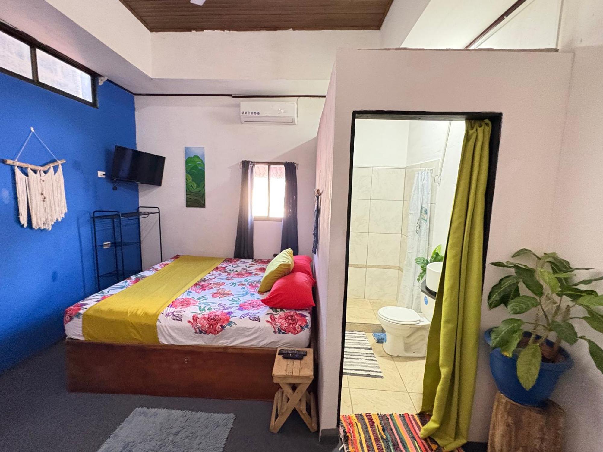 Passifloras Hostel Quepos Ngoại thất bức ảnh